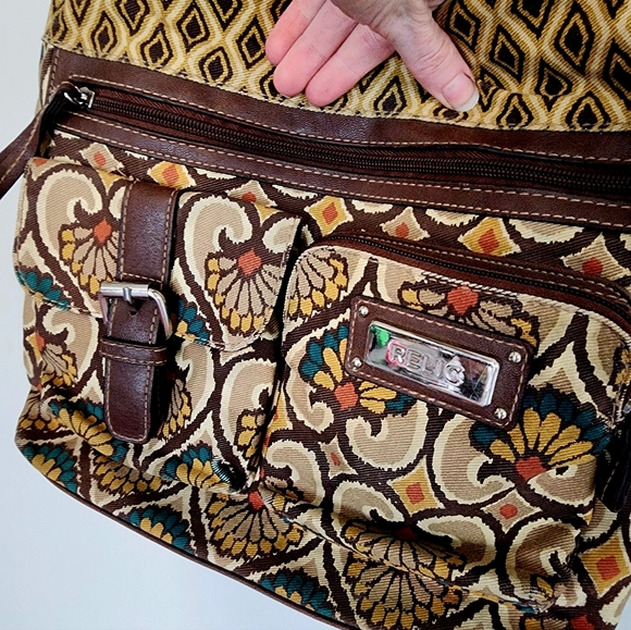 Relic Purse - Picture 3 of 8